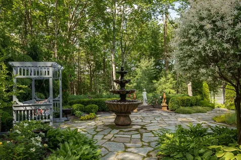 22 Deer Meadow Road Durham NH 03824