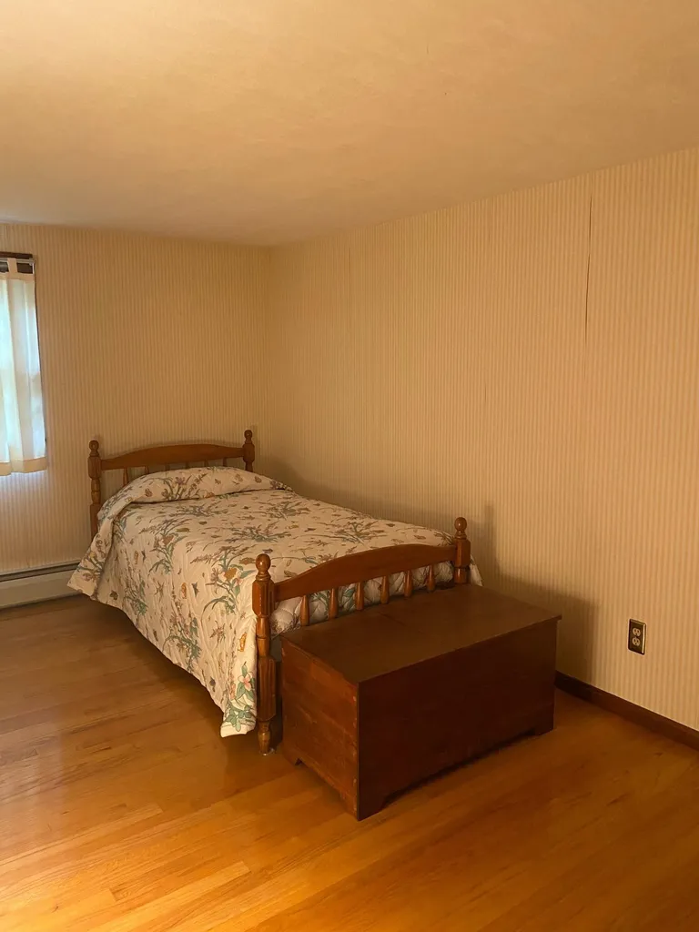 27 Danbury Circle Amherst NH 03031