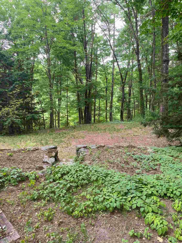 27 Danbury Circle Amherst NH 03031