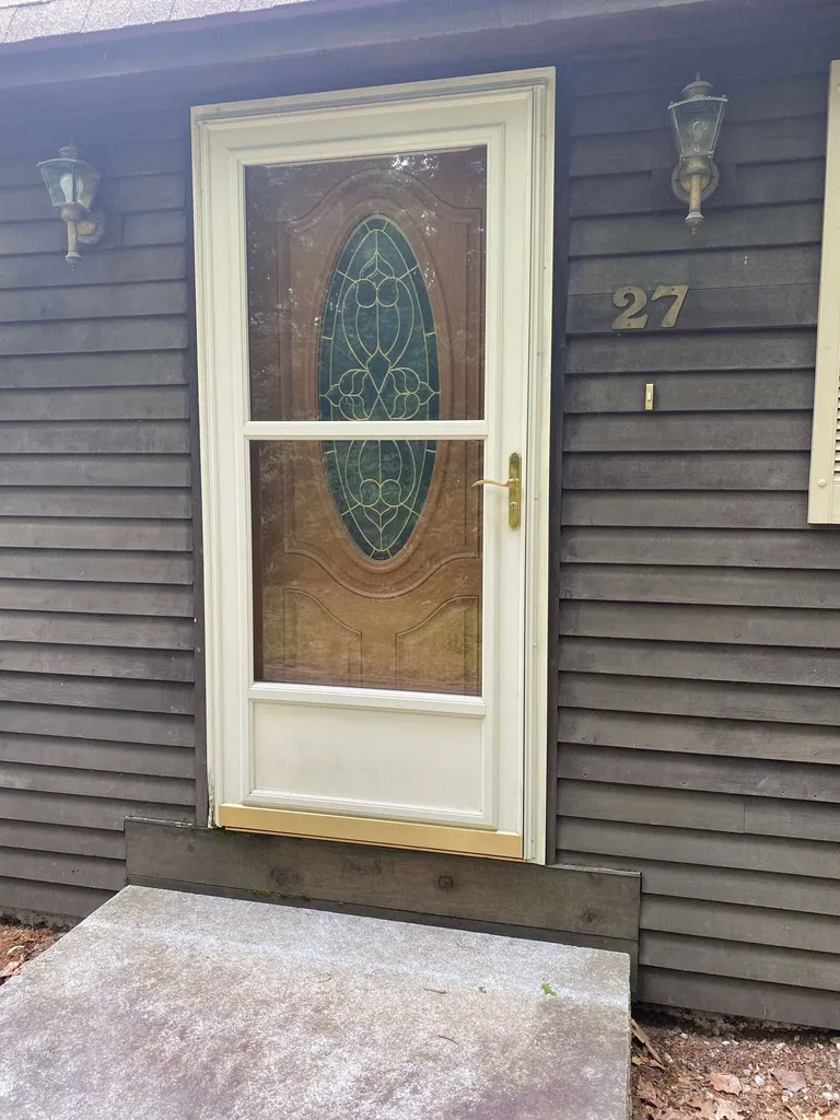 27 Danbury Circle Amherst NH 03031