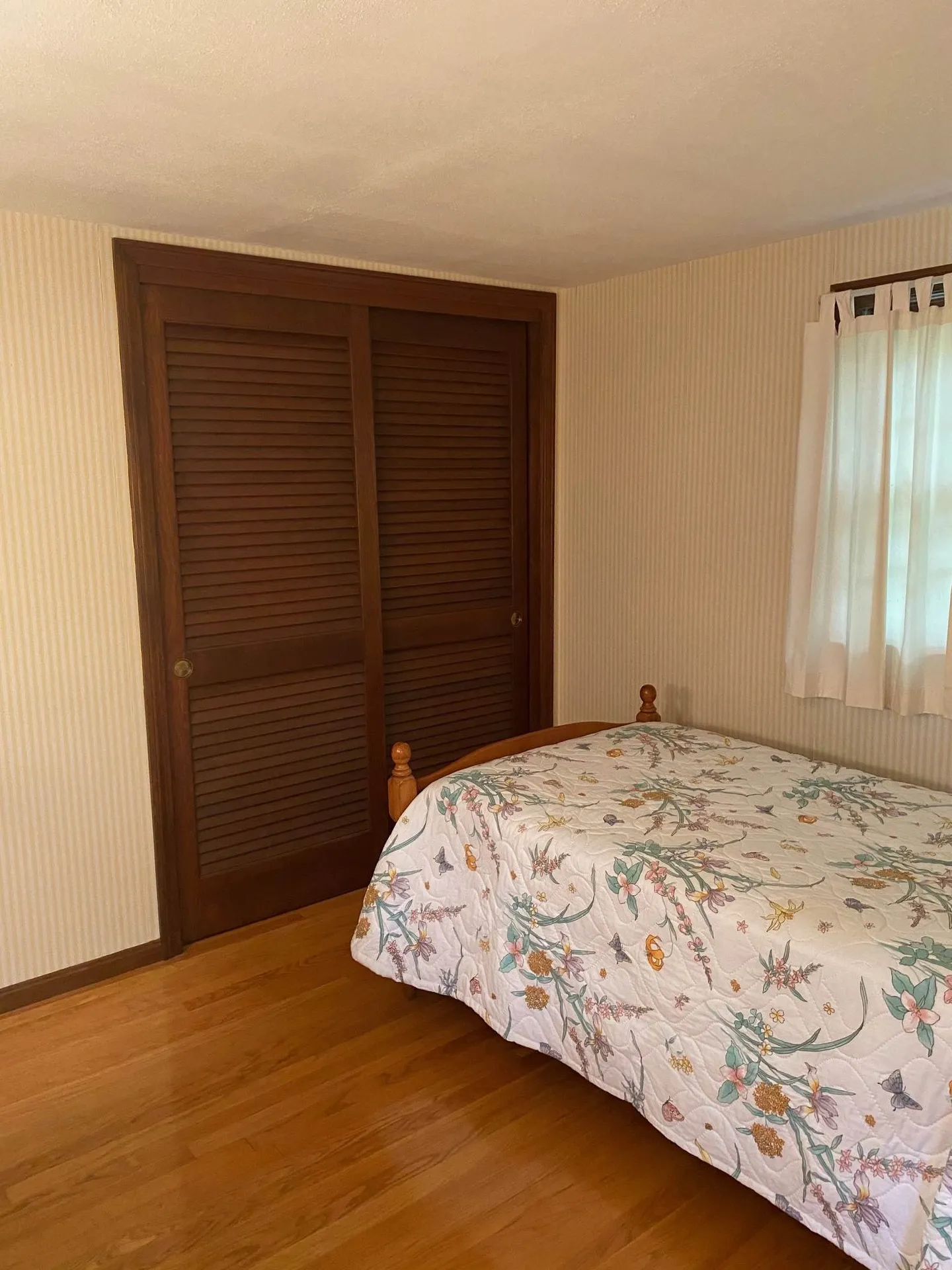 27 Danbury Circle Amherst NH 03031
