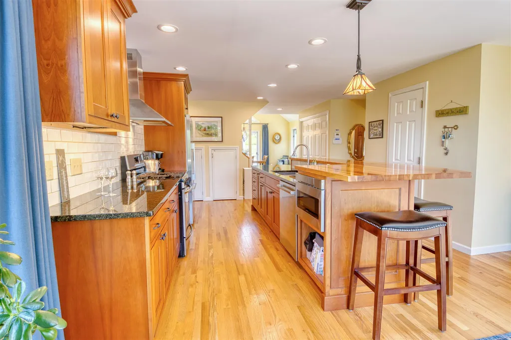 3797 Ethan Allen Highway Charlotte VT 05445