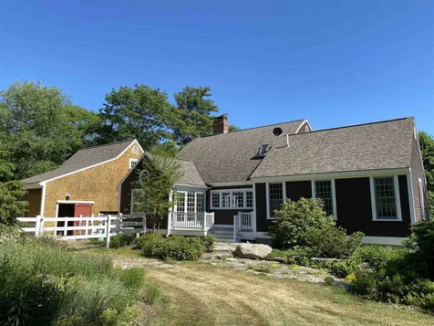 1153 Montalona Road Dunbarton NH 03046