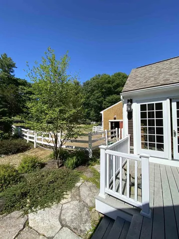 1153 Montalona Road Dunbarton NH 03046