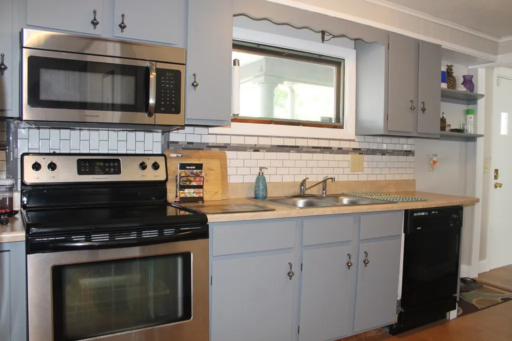 772 Union Street Manchester NH 03104