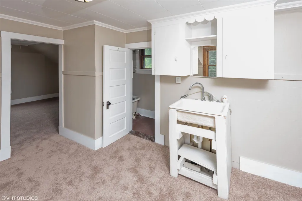 25 Ascutney Street Claremont NH 03743