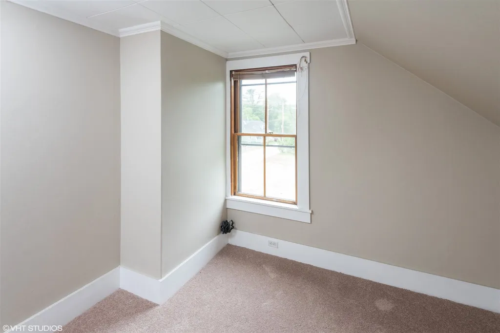 25 Ascutney Street Claremont NH 03743