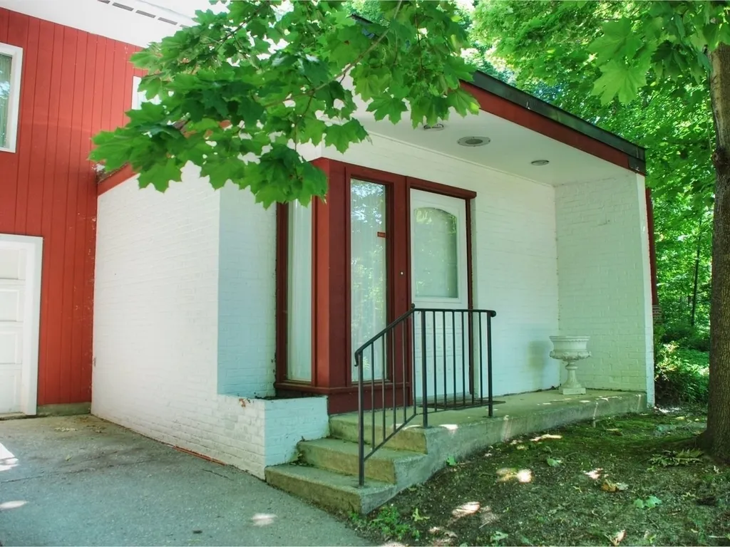 68 Crescent Road Burlington VT 05401