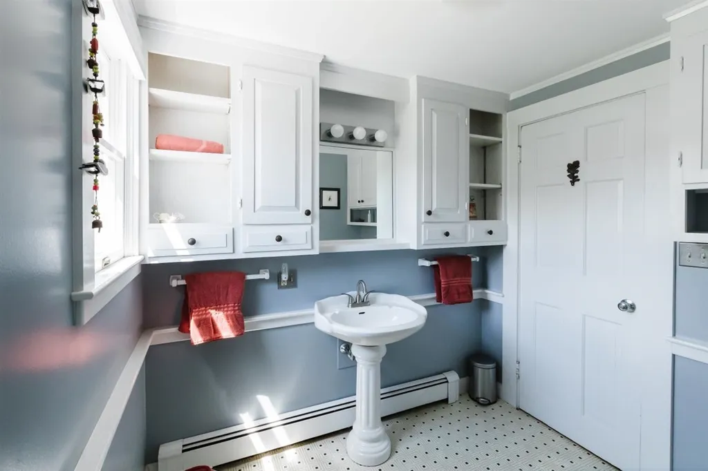 18 Brentwood Road Exeter NH 03833