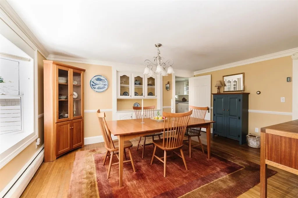 18 Brentwood Road Exeter NH 03833