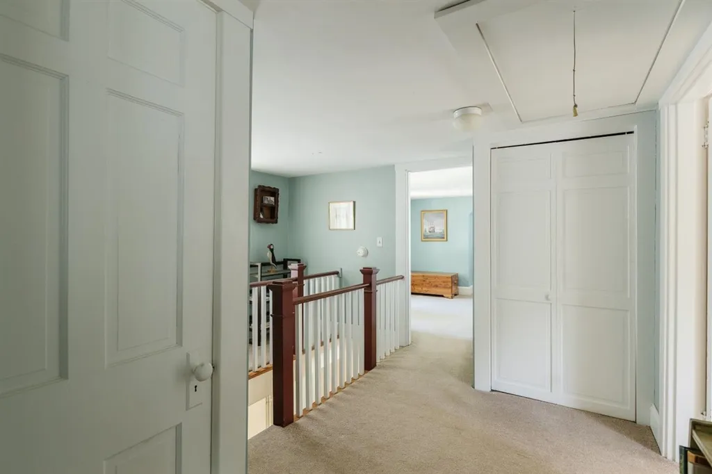 18 Brentwood Road Exeter NH 03833