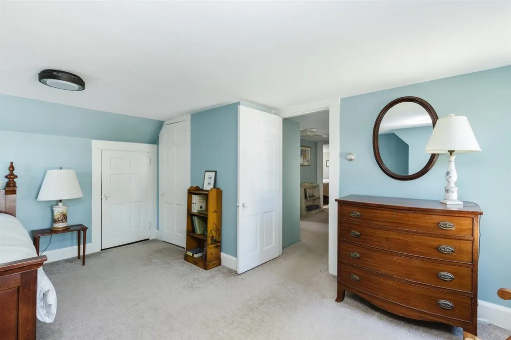 18 Brentwood Road Exeter NH 03833