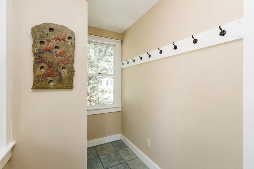 18 Brentwood Road Exeter NH 03833