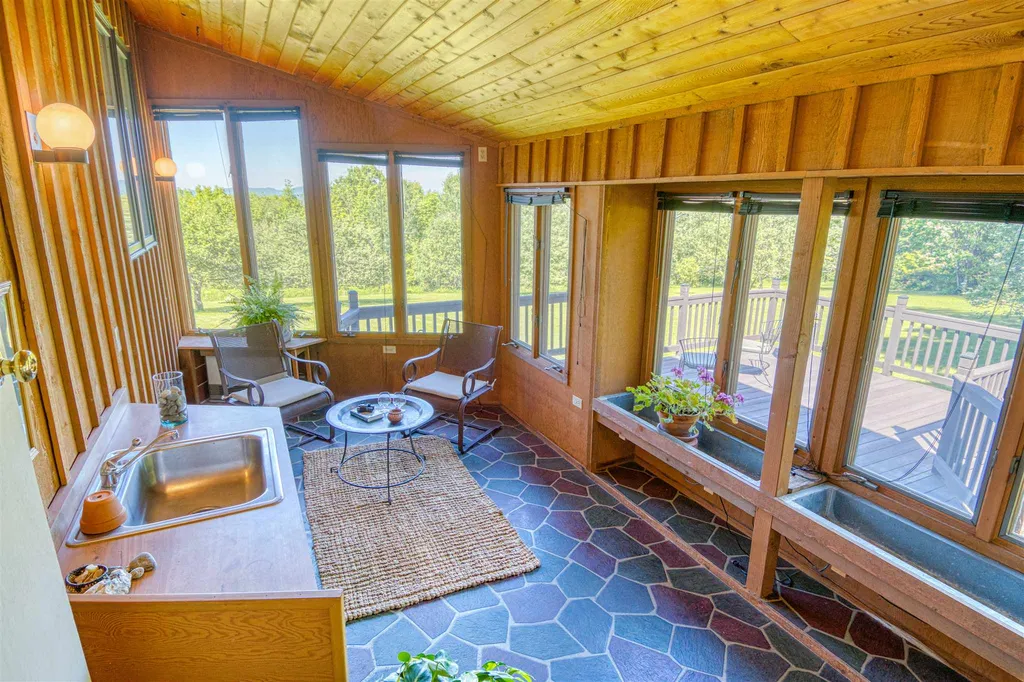 25 Valley View Court Westford VT 05494