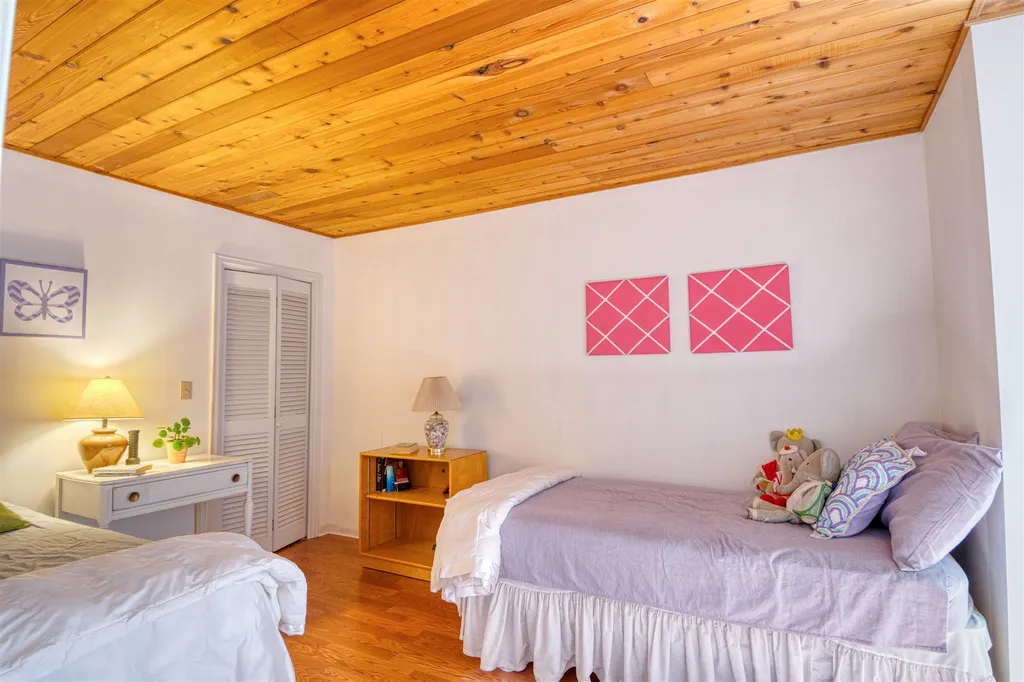 25 Valley View Court Westford VT 05494
