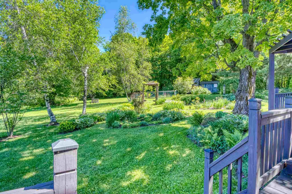 25 Valley View Court Westford VT 05494