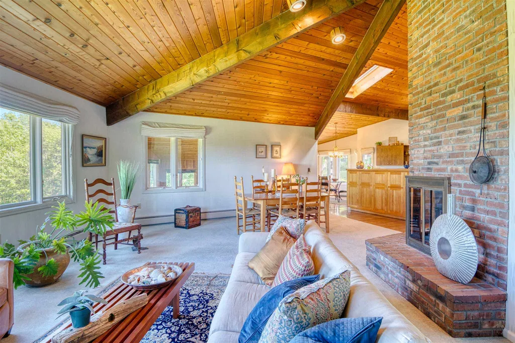 25 Valley View Court Westford VT 05494