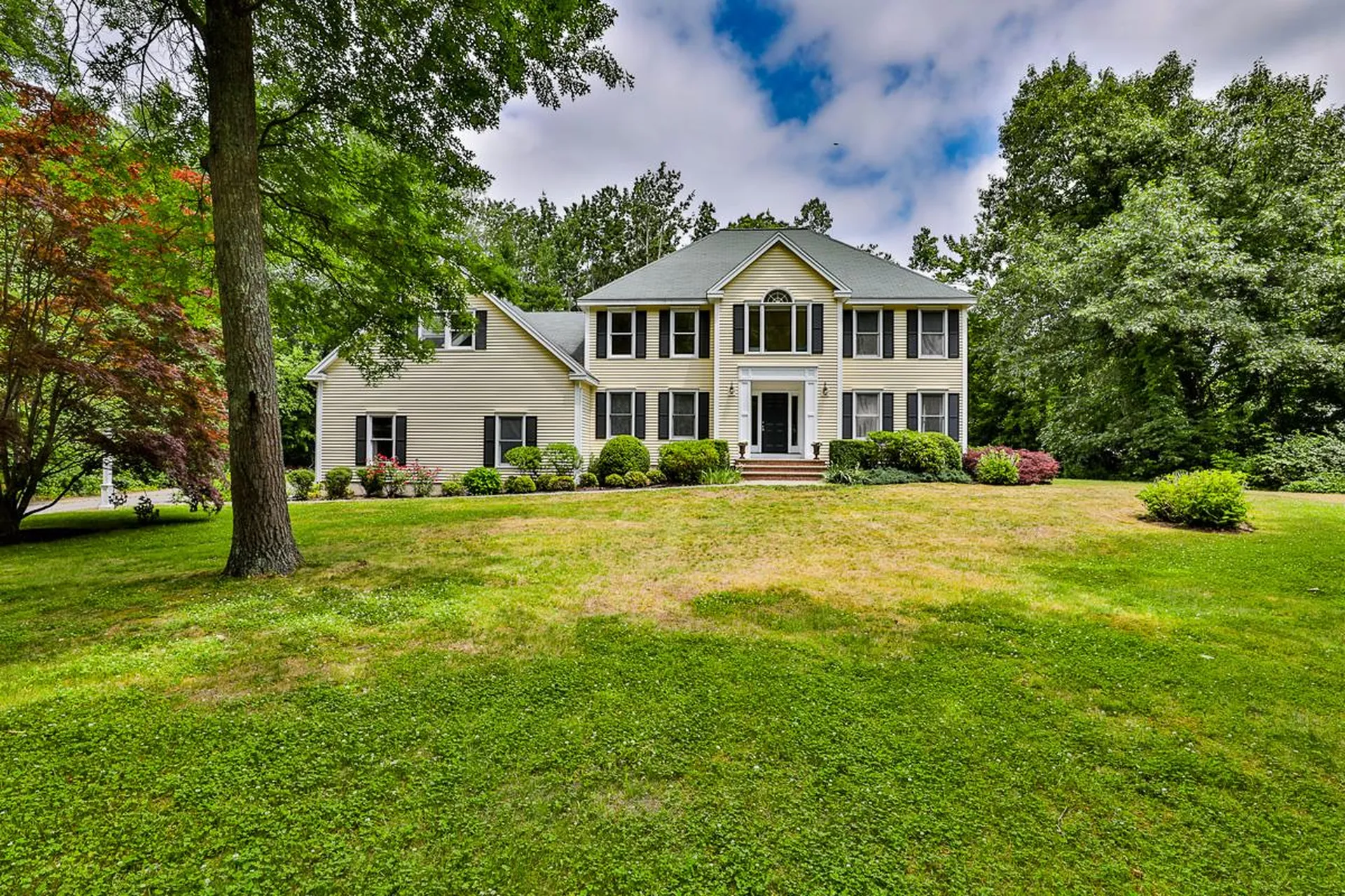 6 Canterbury Road Windham NH 03087