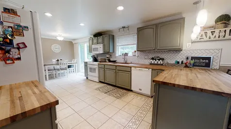 711 Old Wolfeboro Road Alton NH 03809