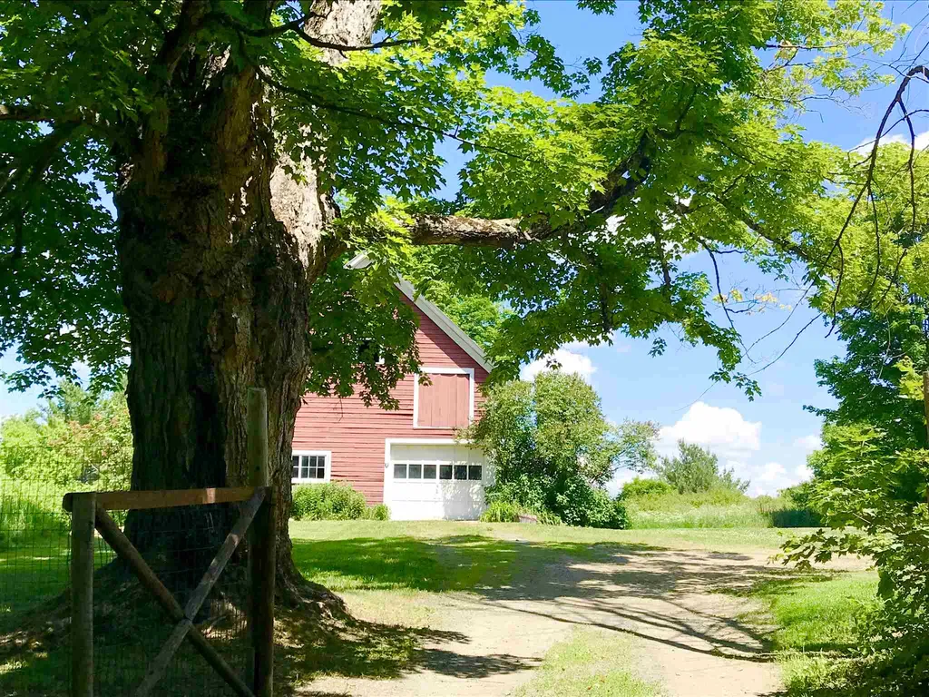 146 Dyer Road Sharon VT 05065