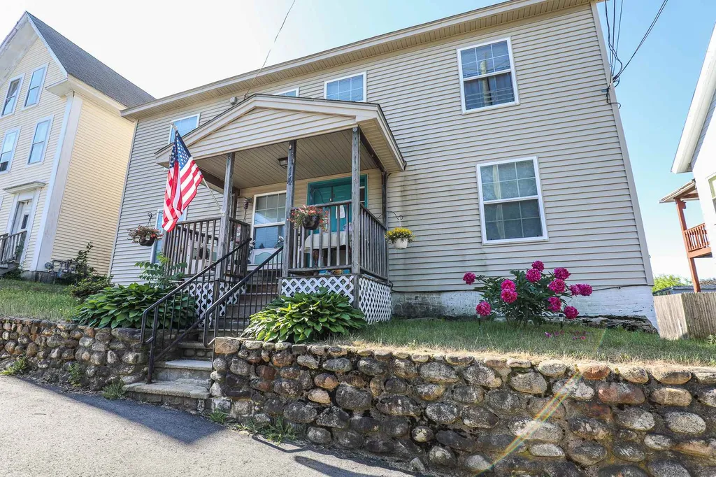 14 Ferry Street Allenstown NH 03275