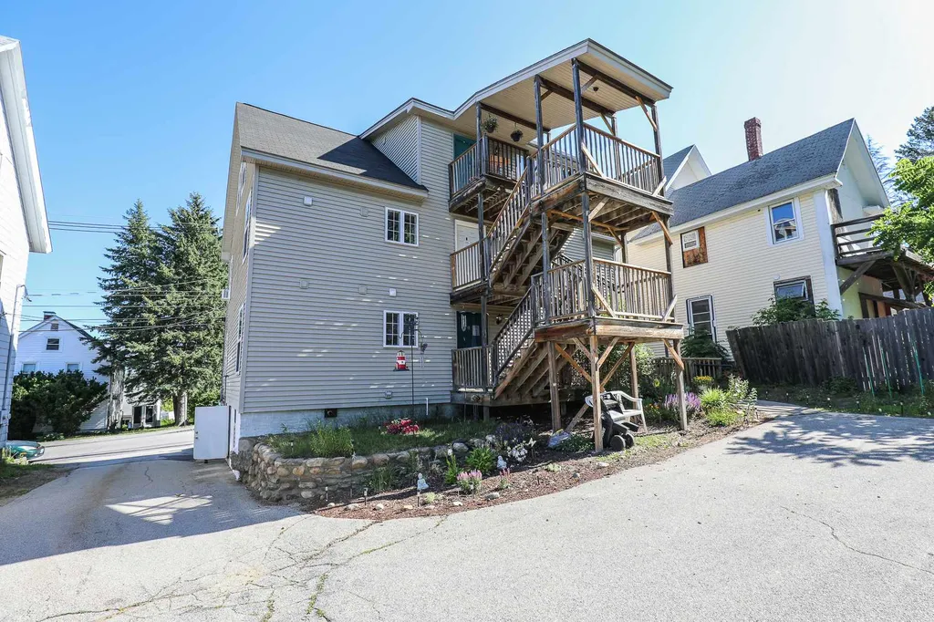 14 Ferry Street Allenstown NH 03275