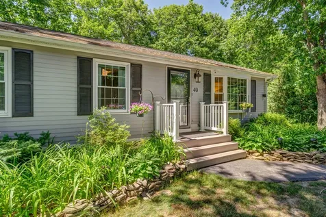 40 Folsom Drive Newmarket NH 03857