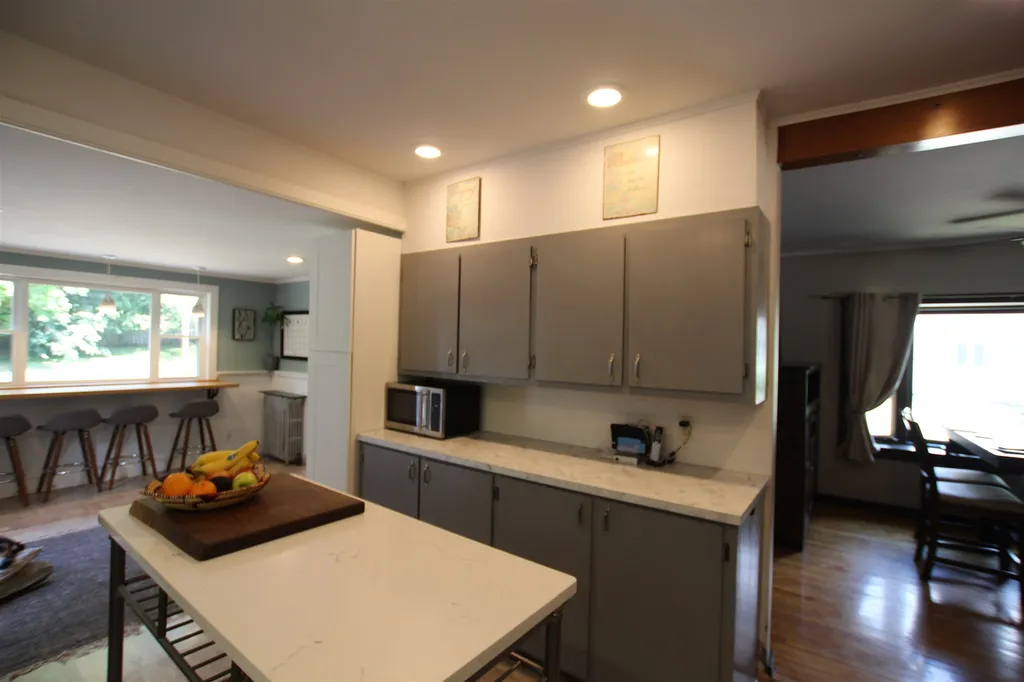 20 Grove Street Proctor VT 05765