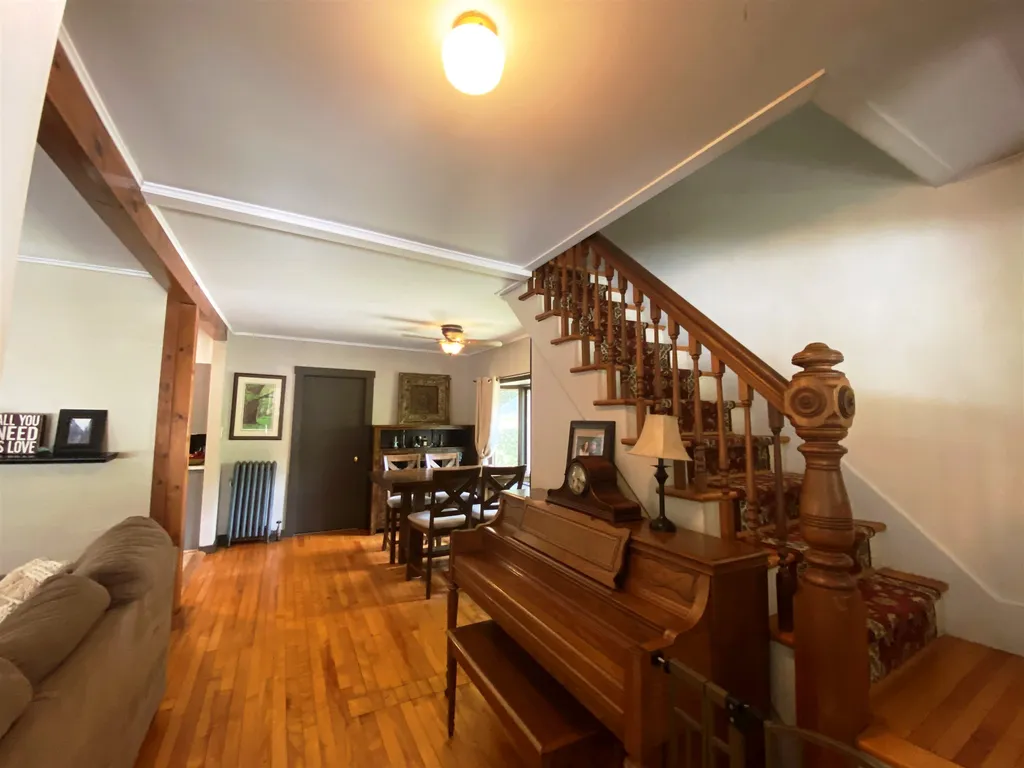 20 Grove Street Proctor VT 05765