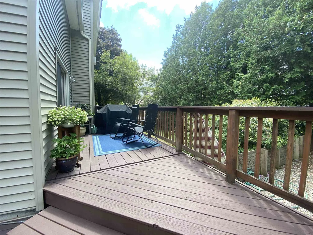 20 Grove Street Proctor VT 05765