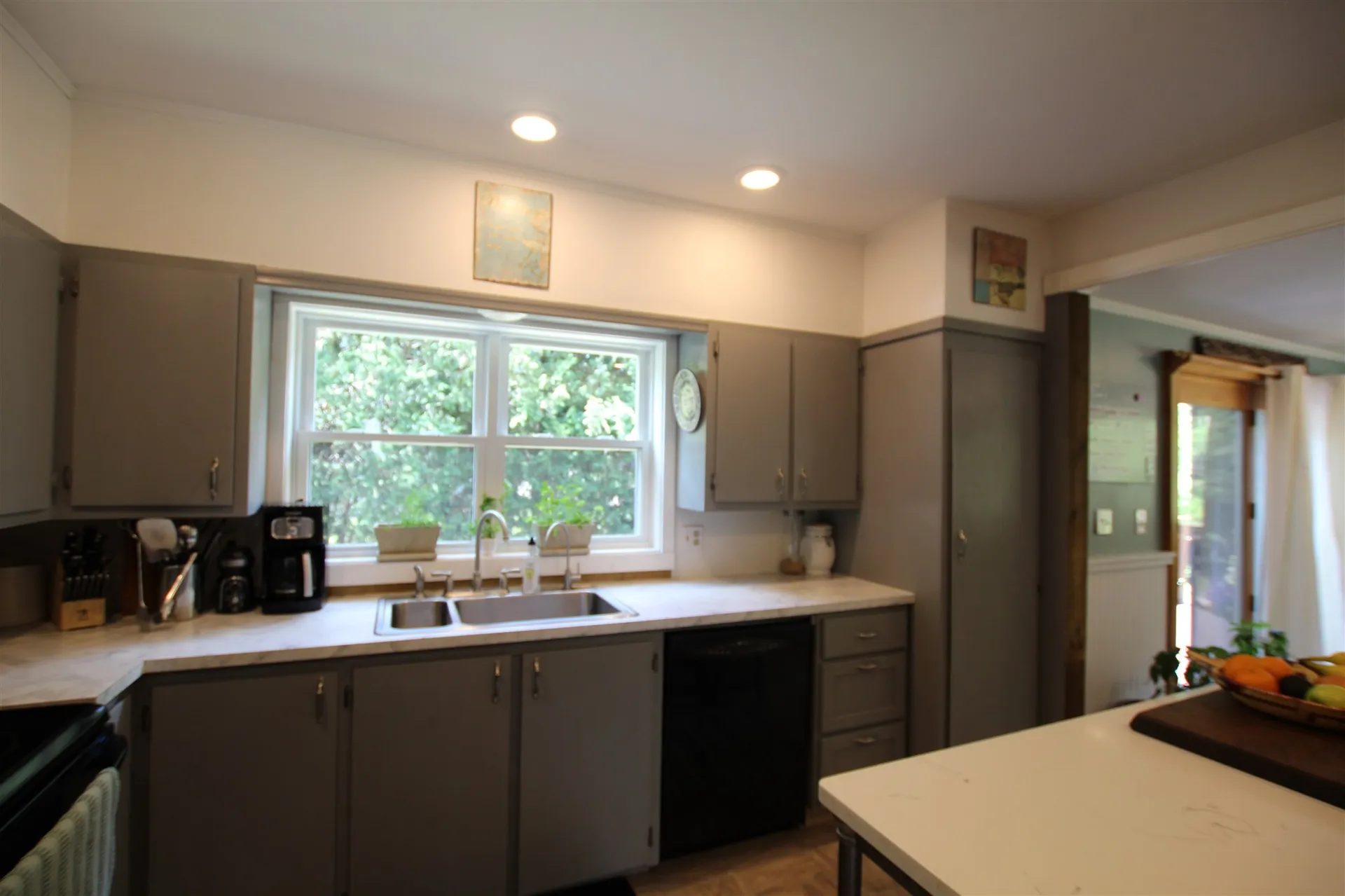 20 Grove Street Proctor VT 05765