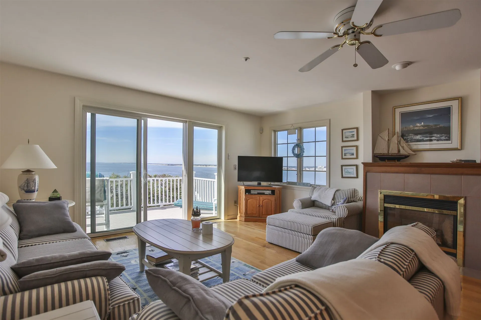 22 Cliff Avenue Hampton NH 03842