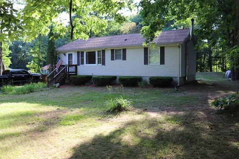 13 Mandela Drive Rochester NH 03868