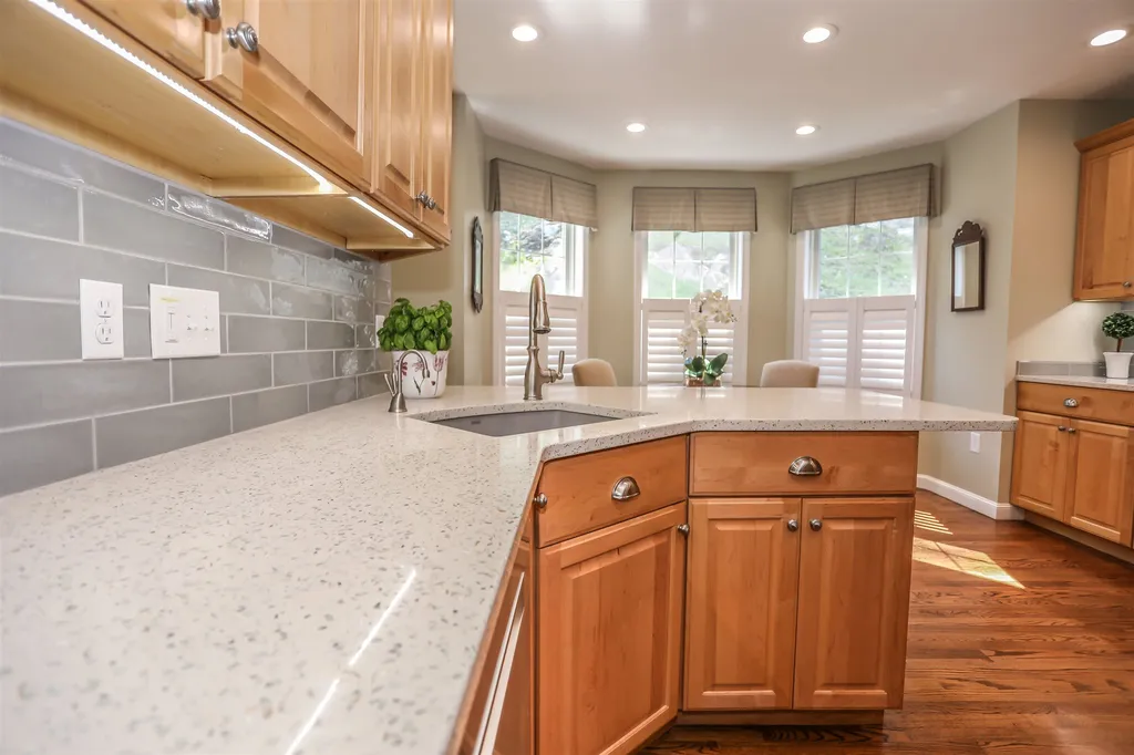304 Sylvan Lane Manchester NH 03102