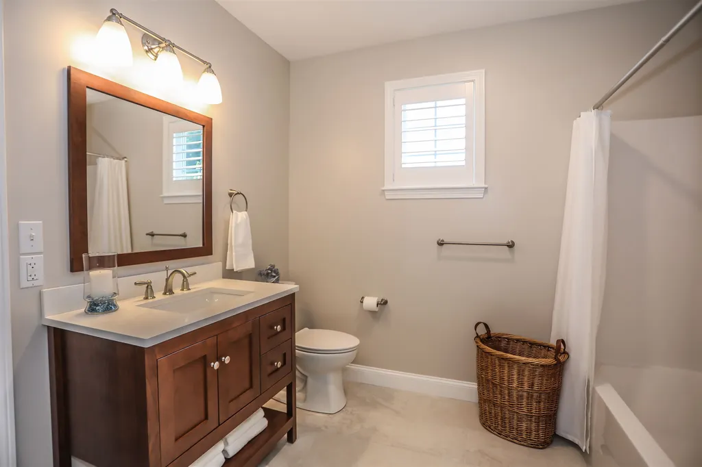 304 Sylvan Lane Manchester NH 03102