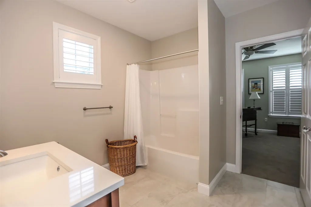 304 Sylvan Lane Manchester NH 03102
