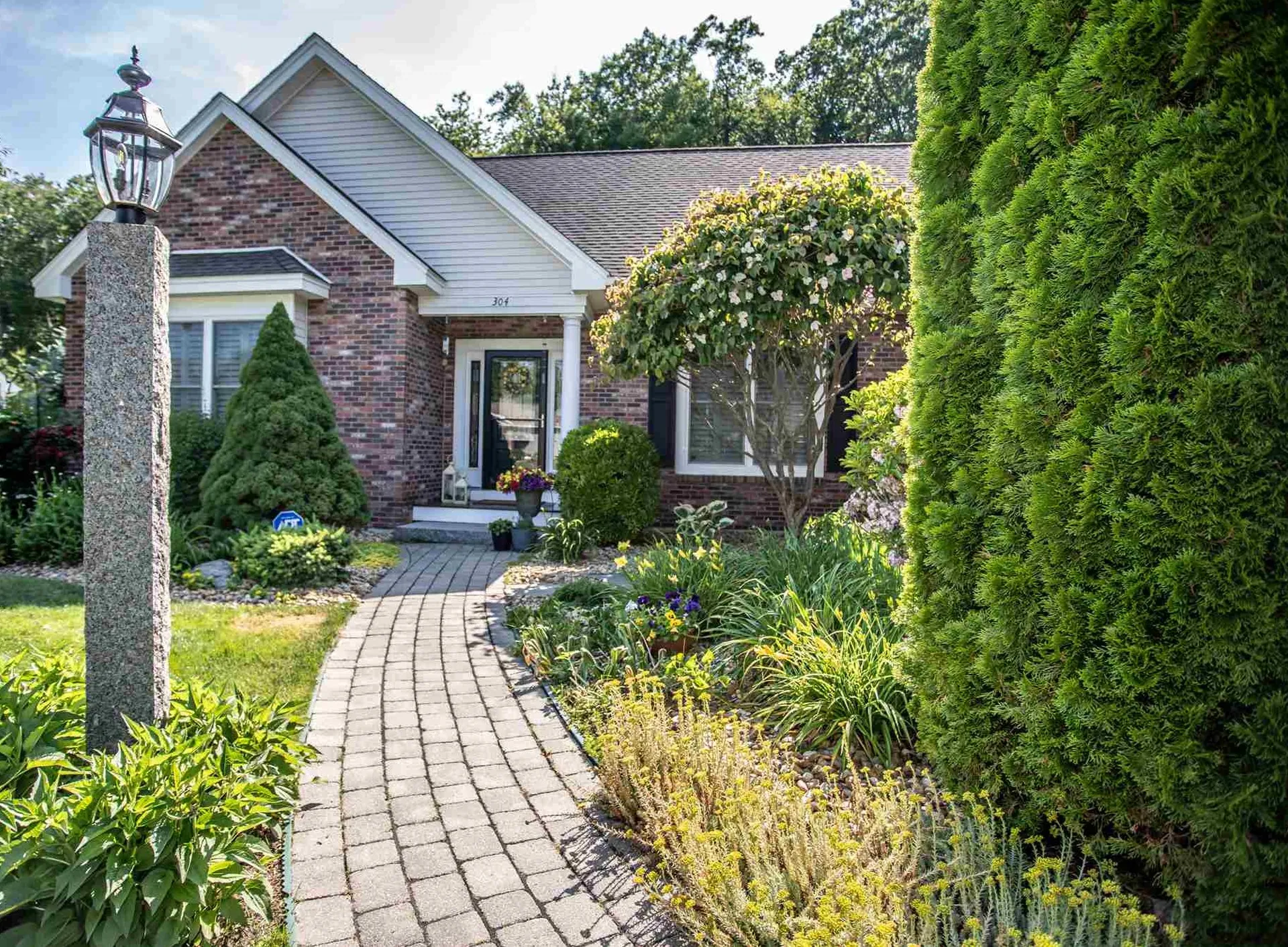304 Sylvan Lane Manchester NH 03102