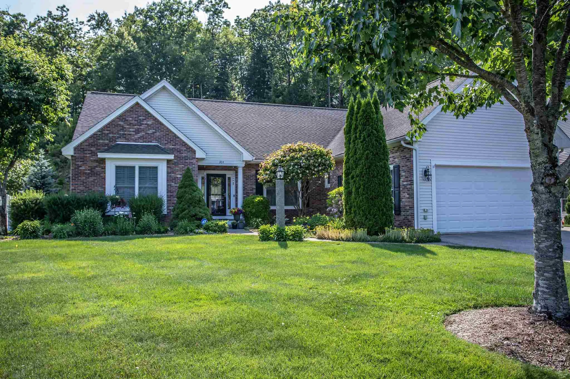 304 Sylvan Lane Manchester NH 03102