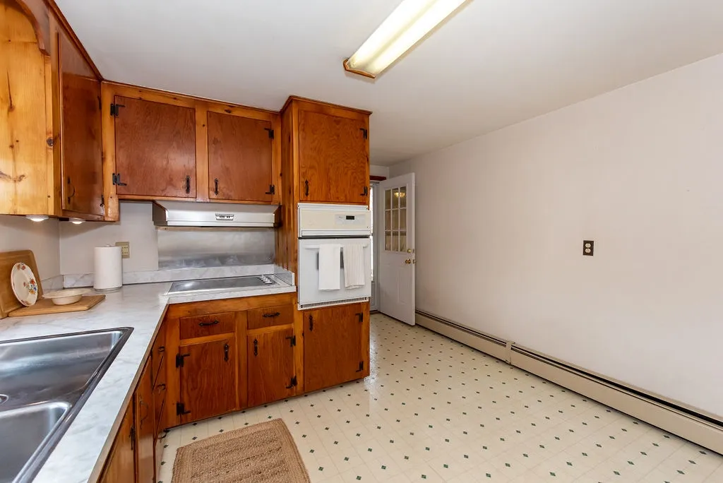 21 Mill Street Epping NH 03042