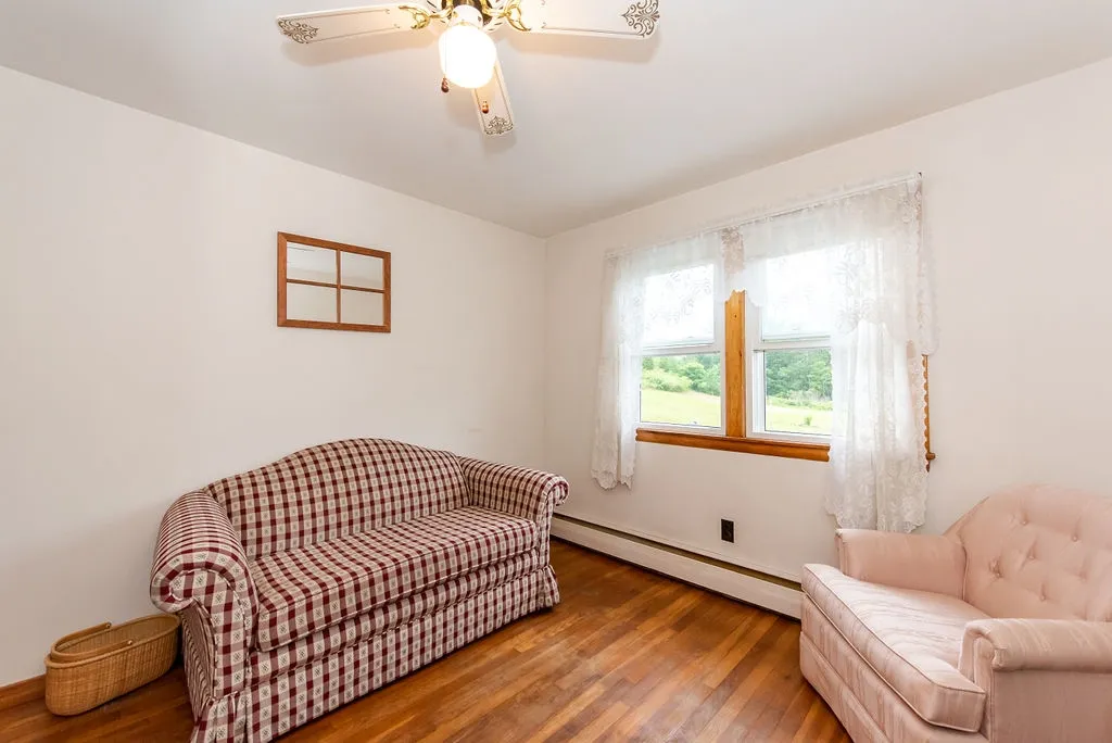 21 Mill Street Epping NH 03042