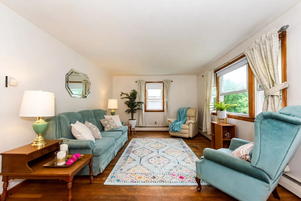 21 Mill Street Epping NH 03042
