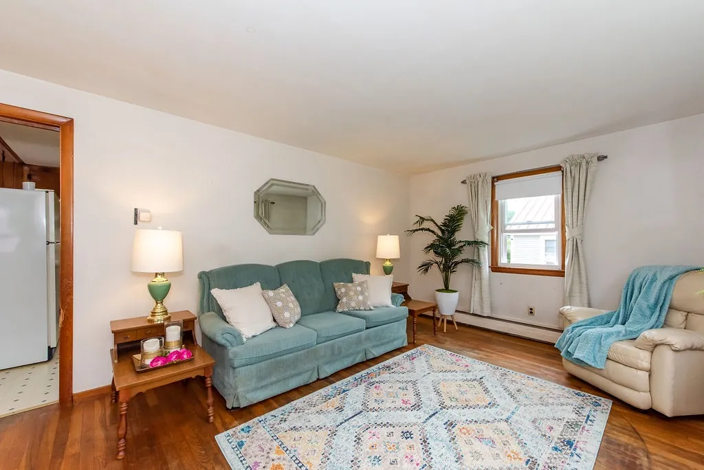 21 Mill Street Epping NH 03042