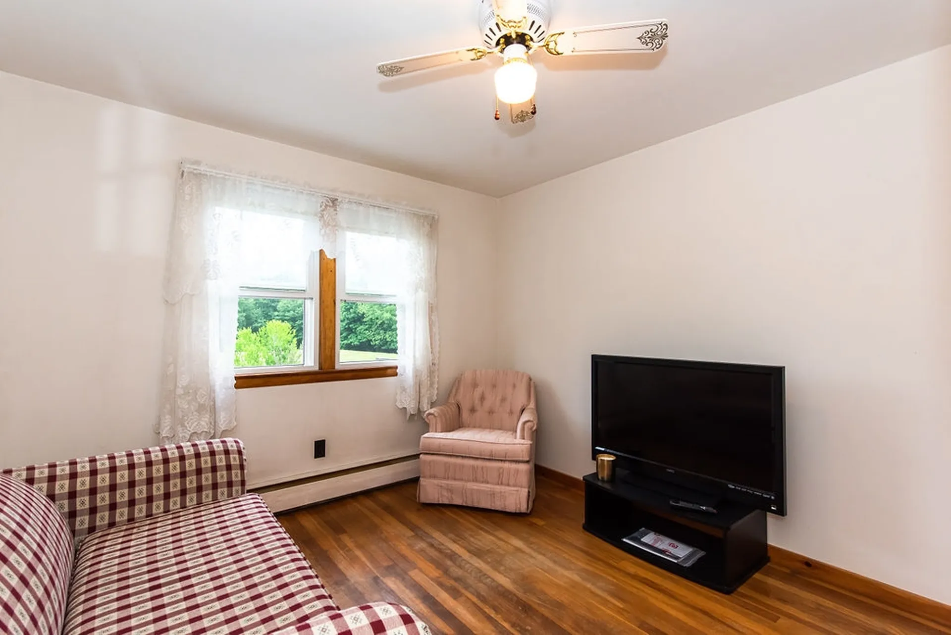 21 Mill Street Epping NH 03042