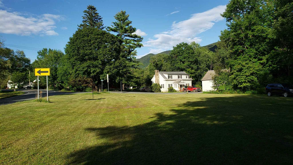 0 The Lane Stamford VT 05352