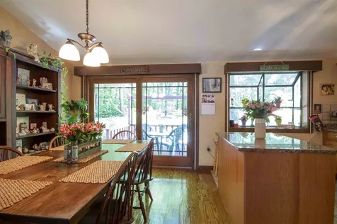 52 Redfield Circle Derry NH 03038