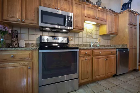 52 Redfield Circle Derry NH 03038