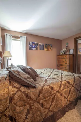 52 Redfield Circle Derry NH 03038