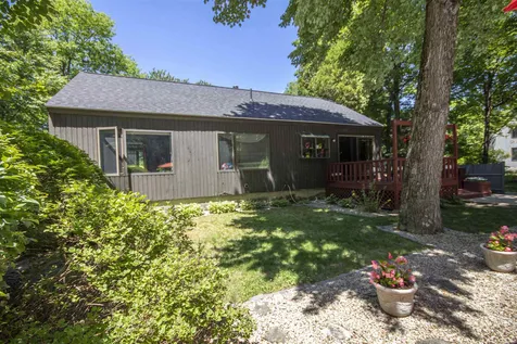 52 Redfield Circle Derry NH 03038