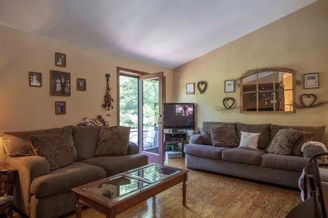 52 Redfield Circle Derry NH 03038