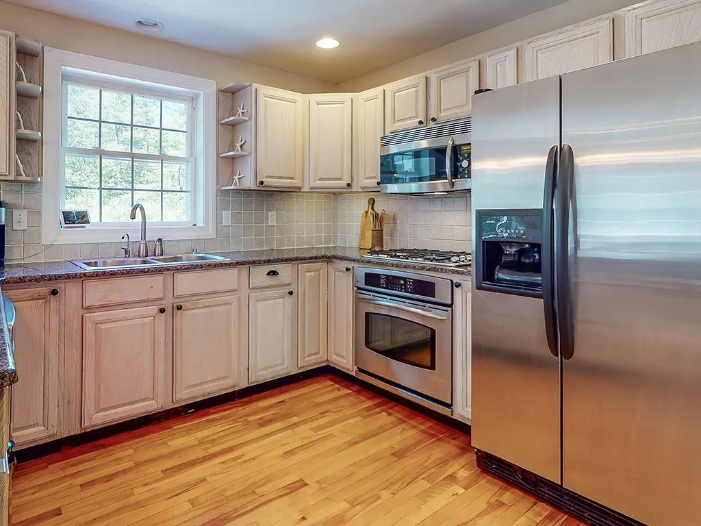 26 Sumac Lane Durham NH 03824-3214